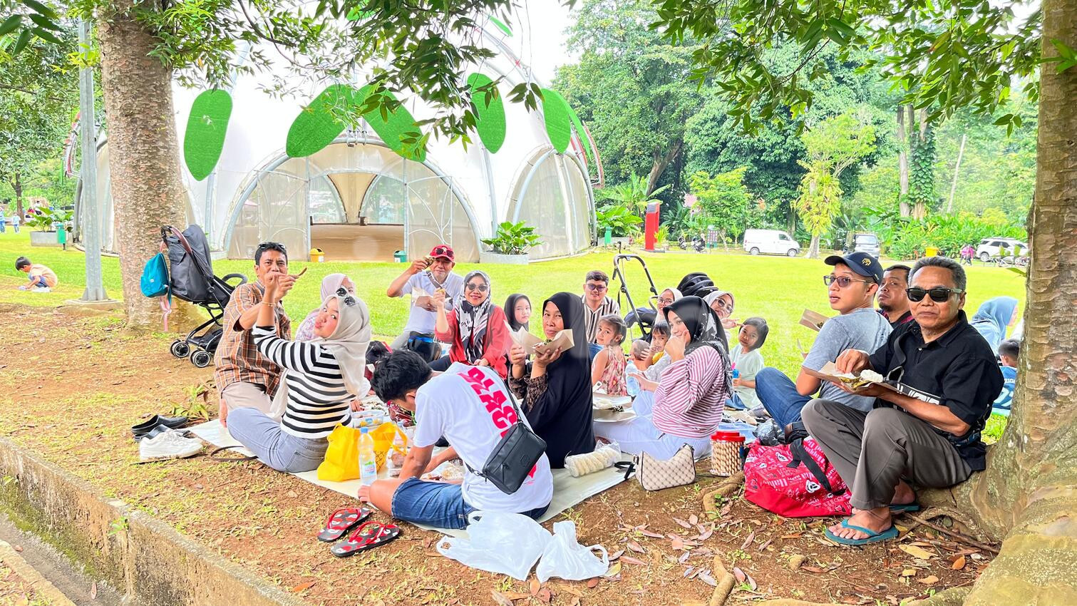 kebun raya bogor