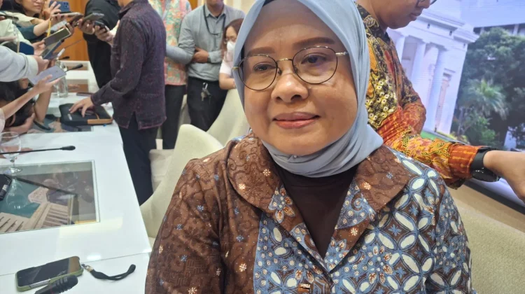 Direktur Pelindungan WNI Kemlu RI, Heni Hamidah usai konferensi pers di Ruang Palapa, Kemlu RI