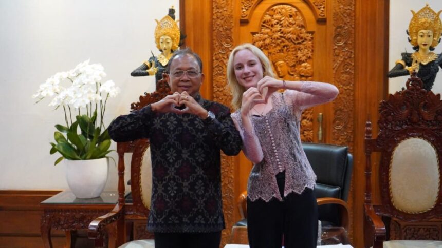 Gubernur Wayan Koster pada sesi wawancara Rossiya Segodnya