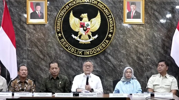Menteri Koordinator (Menko) Pangan sekaligus Ketua Satuan Tugas Pembentukan Koperasi Desa Merah Putih, Zulkifli Hasan