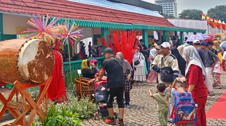 lebaran betawi di monas