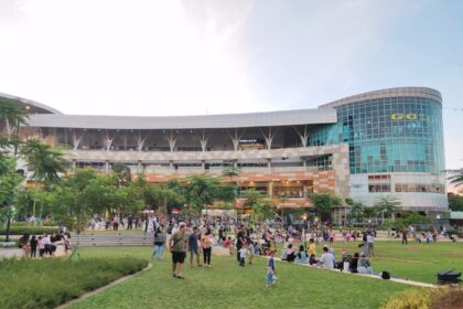 ruang terbuka mall bsd xchange