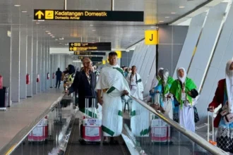 Bandara Internasional Juanda mulai memberangkatkan jemaah haji gelombang kedua,