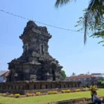 Ini Alasan Ratusan Wisatawan Bromo Beralih ke Candi Singosari Malang