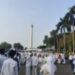Ribuan Warga Padati Monas Ikuti Zikir dan Doa Kebangsaan Sambut Bulan Kemerdekaan