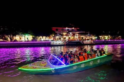 perahu kalimas surabaya